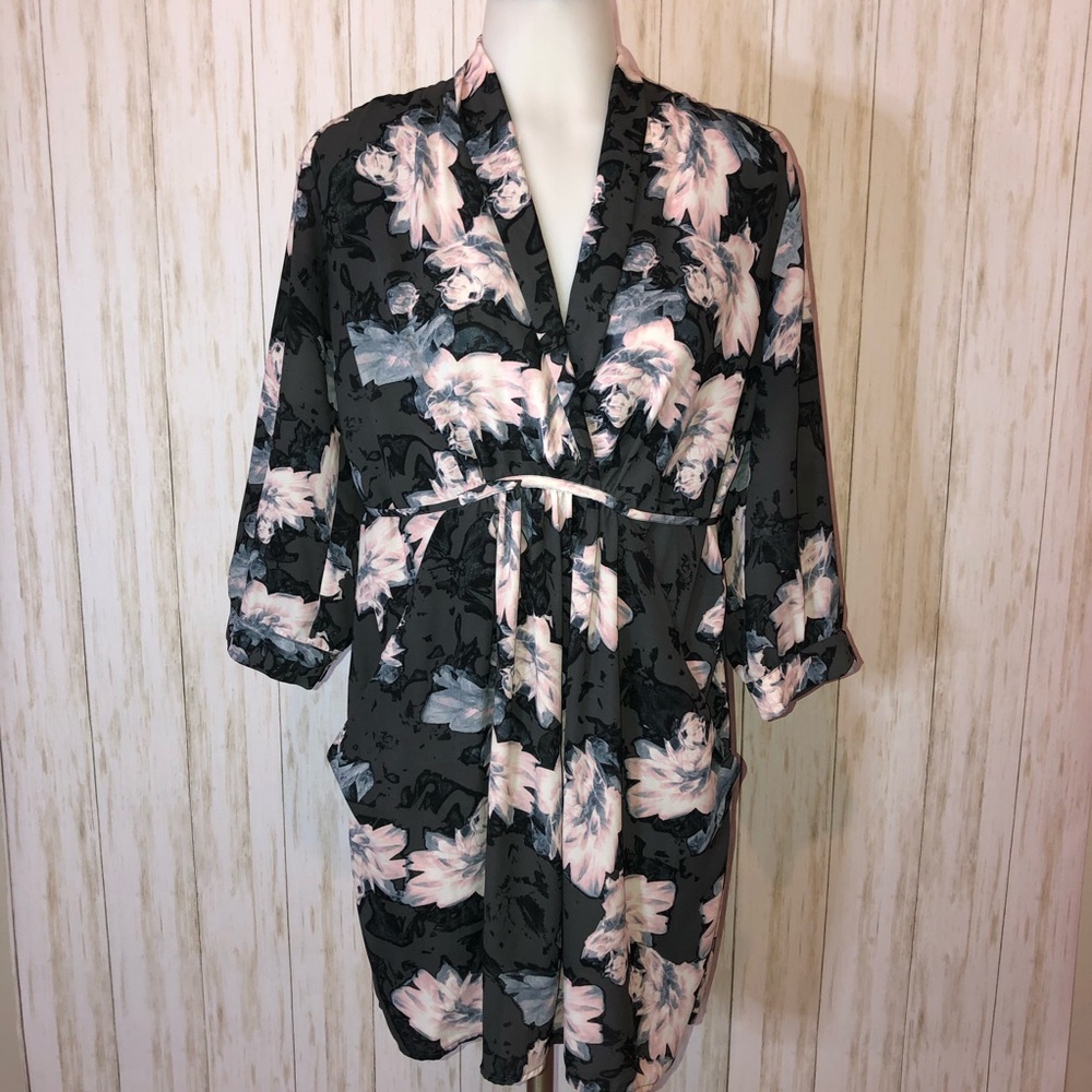 Lucky Brand Gray Floral Dress-Size Small